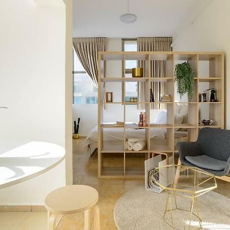 Bright And Spacious Loft By The Sea With Bomb Shelter Tel Aviv Exterior foto